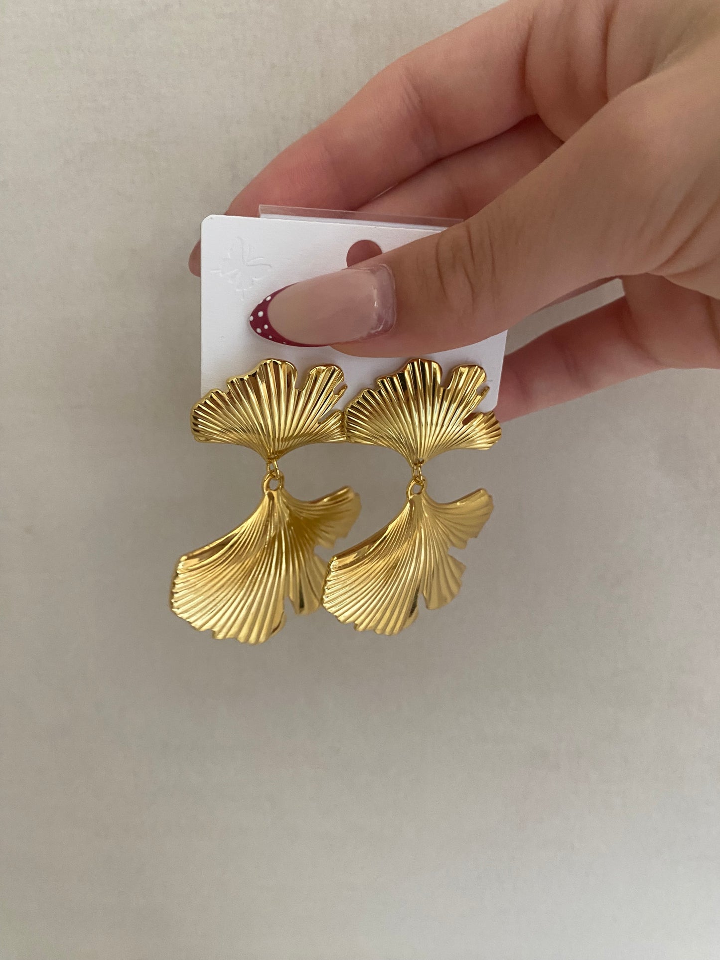 Boucle d'oreille double feuille