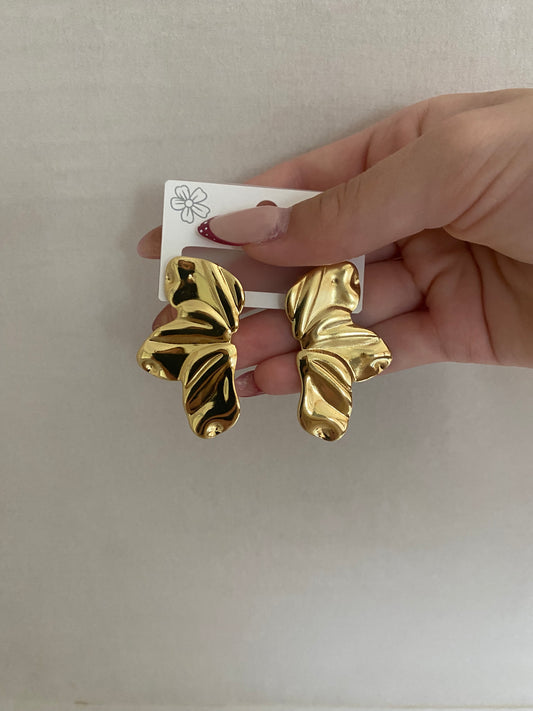 Boucle d'oreille demi feuille