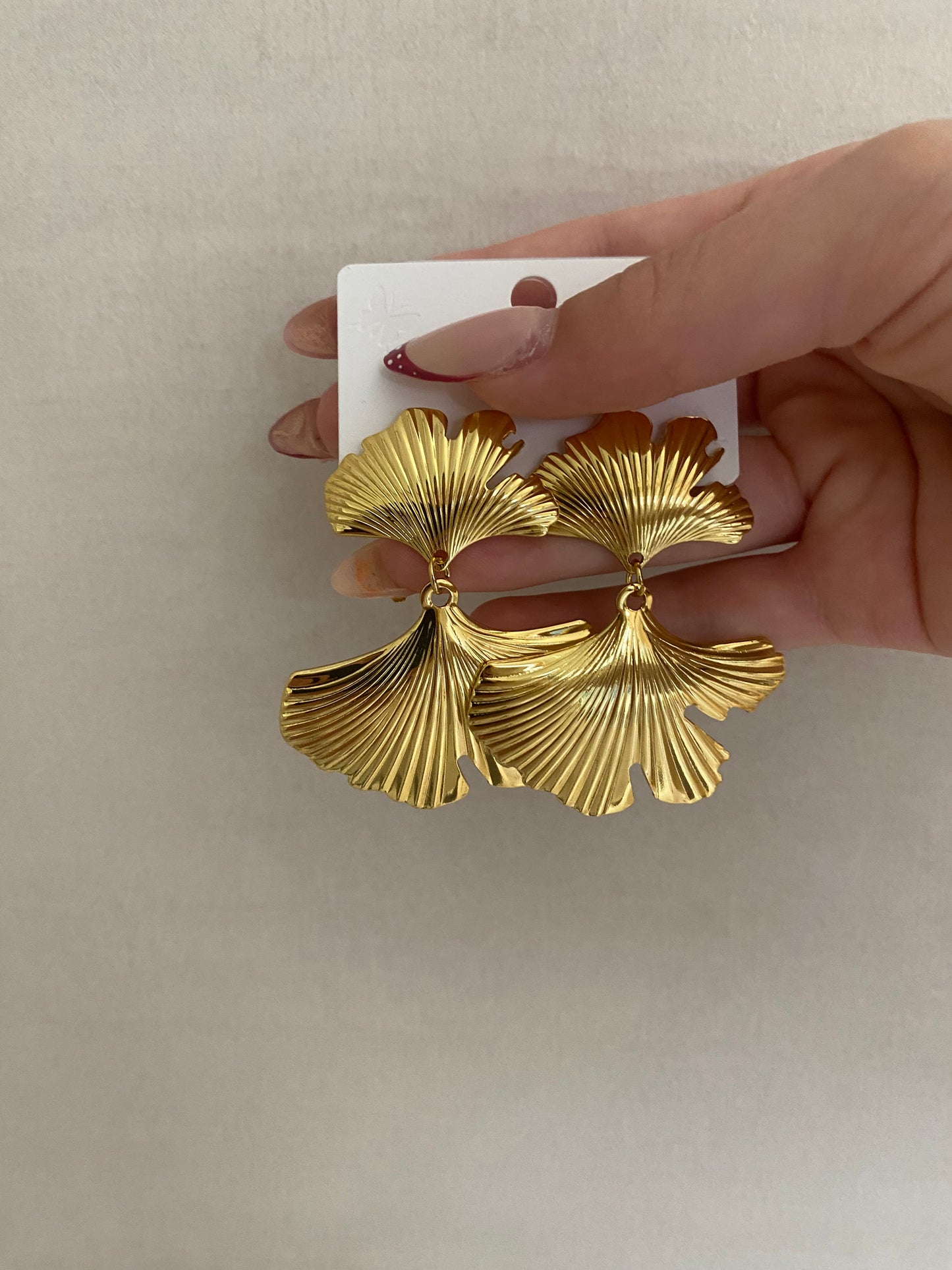 Boucle d'oreille double feuille